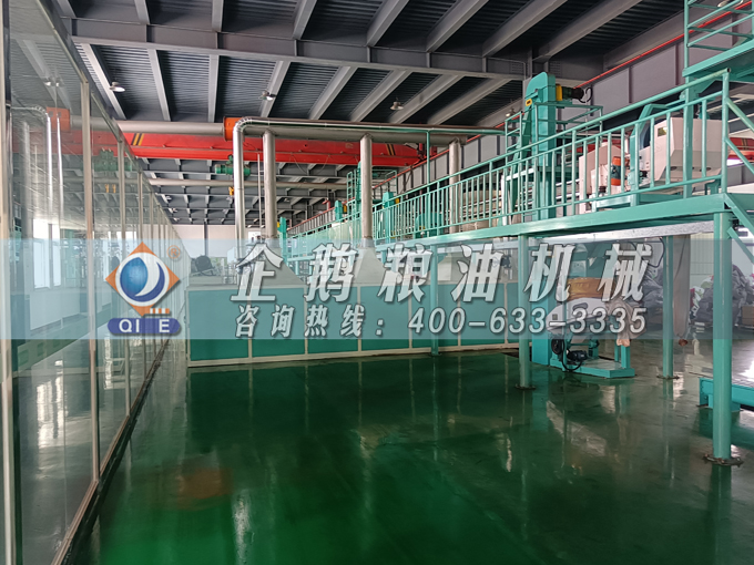 企鵝牌茶籽油雙螺桿榨油機(jī)，用心制造獲得客戶認(rèn)可(圖1)